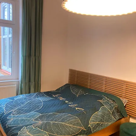 Apartament W Palacu Mysliwskim *